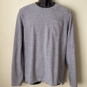 Men’s American Eagle Long Sleeve T-Shirt